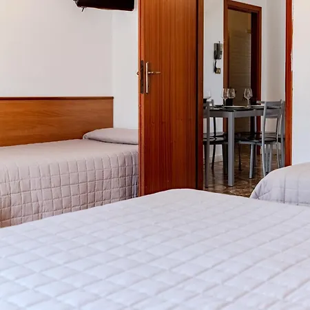 Lucia Apartament *