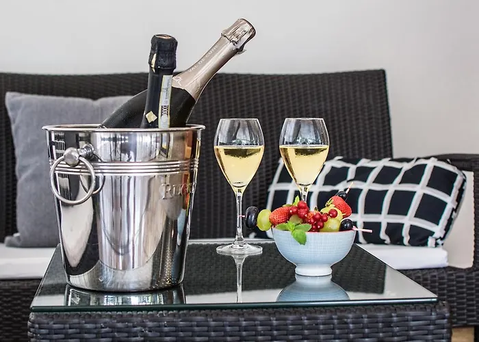 アパート Lucia カオルレ